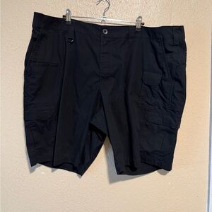 5.11 Tactical Shorts Size 44 Men’s Black